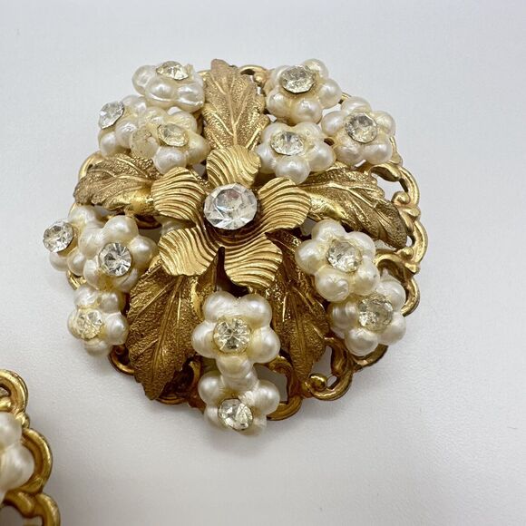 Leru Vintage Crystal Clip On Earrings Cluster Pearl Gold Chunky Signed 1950s - Picture 10 of 11